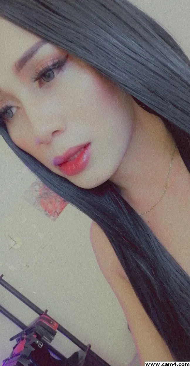 SuckableQueen image 0